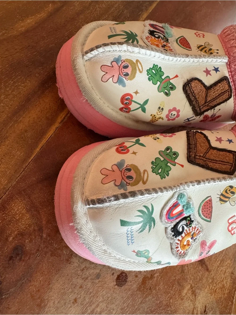 UGG Tazz pink Sketch shoes Humberto Cruz,‎ Size 13